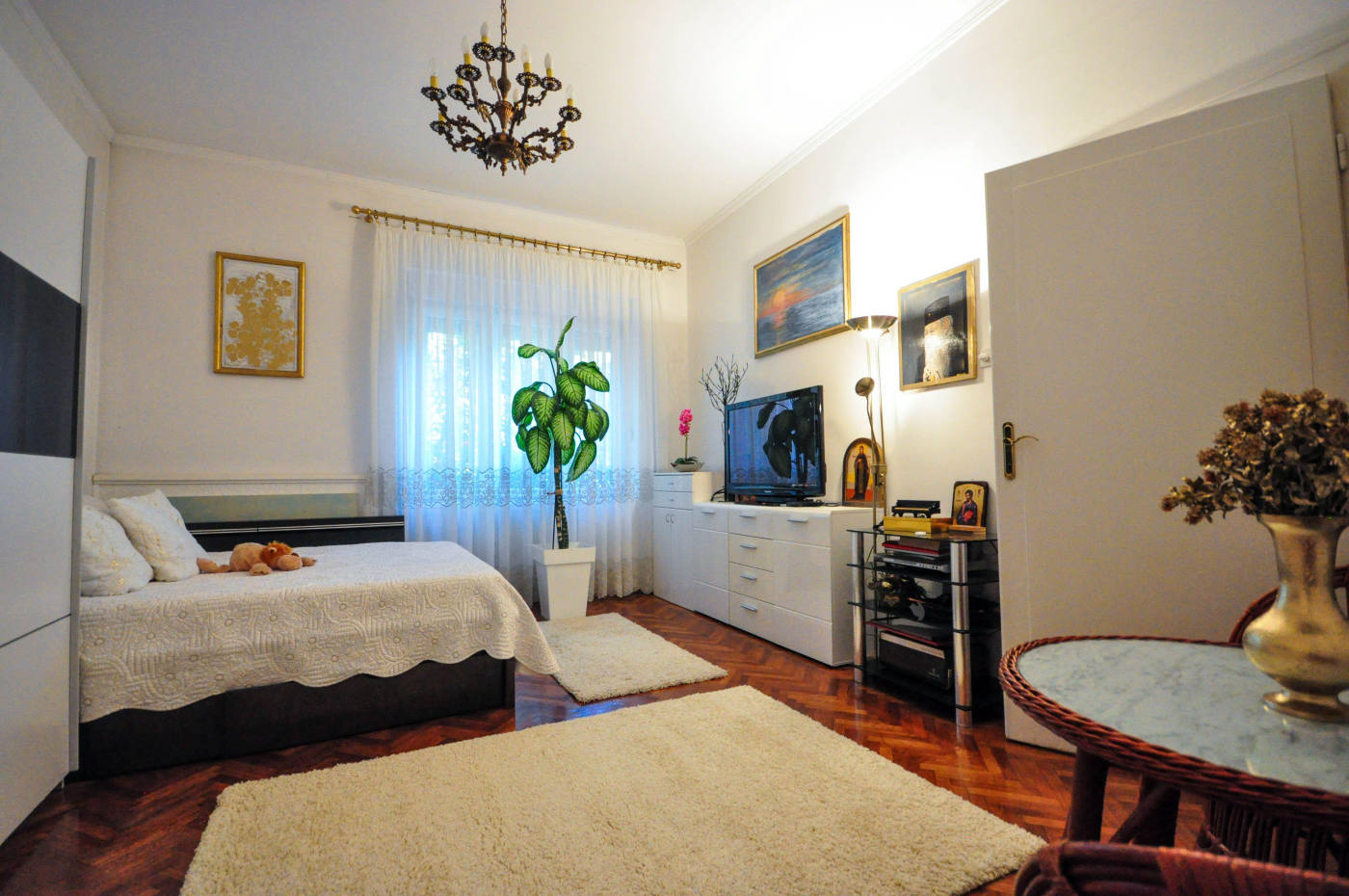 Квартира, 1076 м², 340 159$ — FAKTOR